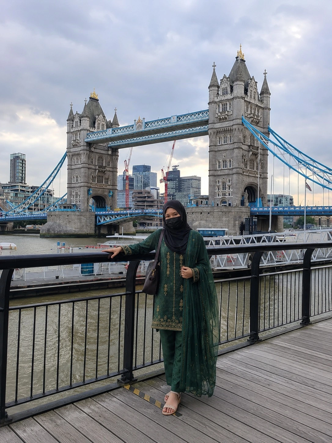 Mrs. Awan - Expert Rishta Consultant – UK
