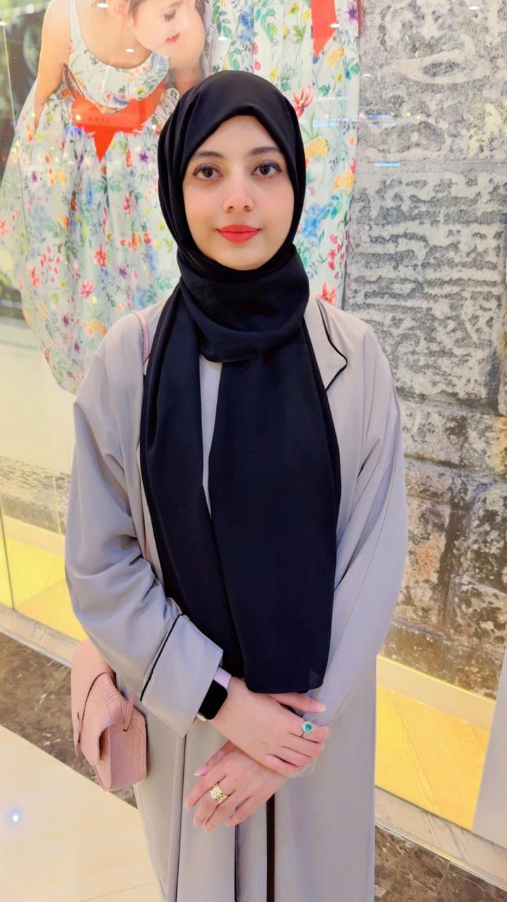 Rajpoot Female - Computer Engineer / Amazon Online Professional